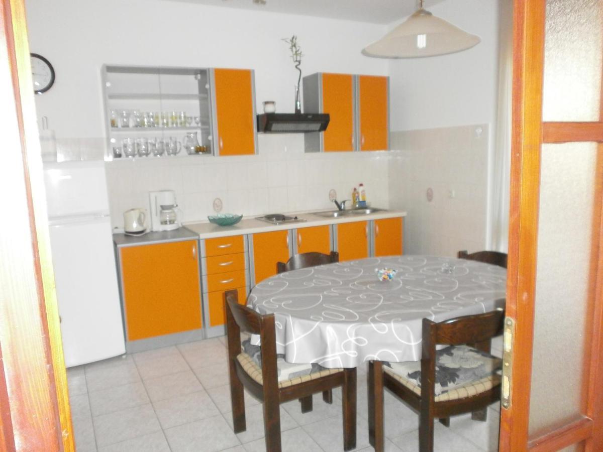 Apartments By The Sea Podgora, Makarska - 12326 Экстерьер фото