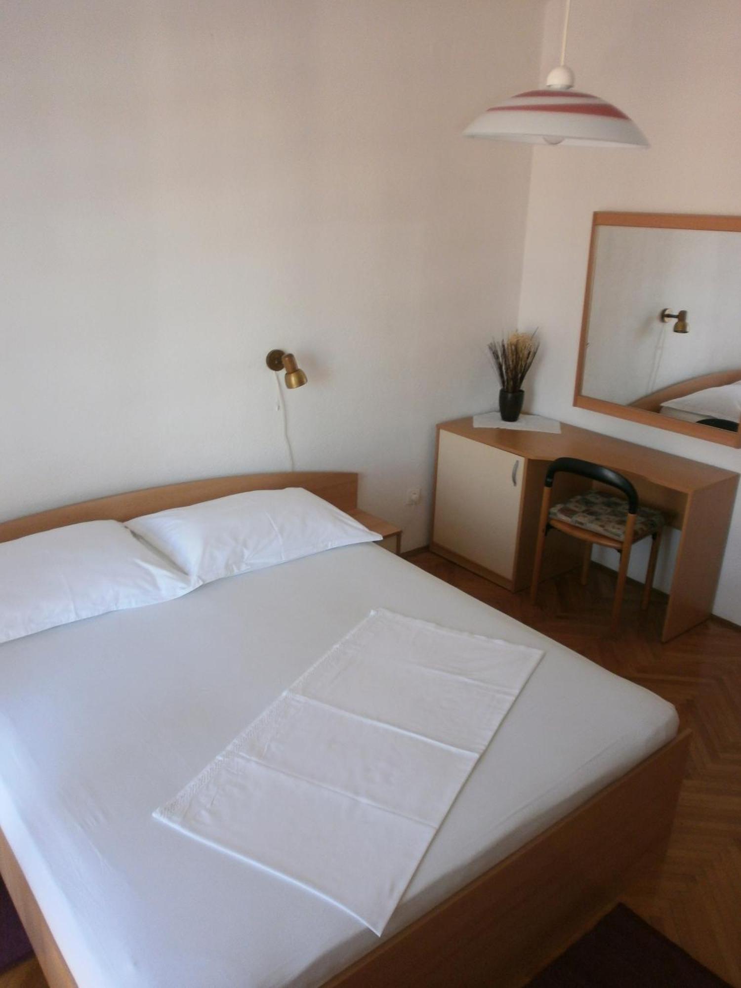 Apartments By The Sea Podgora, Makarska - 12326 Номер фото